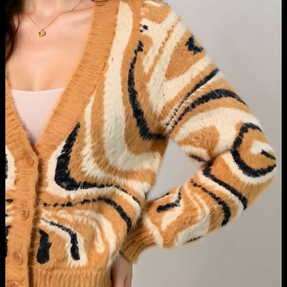 Altar'd State NW0T Fuzzy Cropped Cardigan, featuring a brown multicolor swirl M - Picture 2 of 7